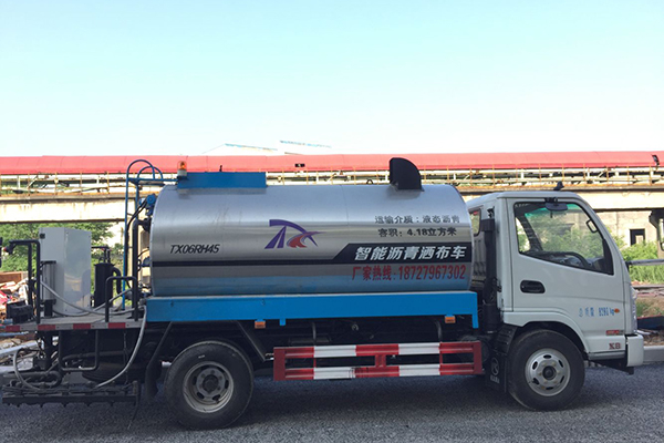 只能沥青洒布车